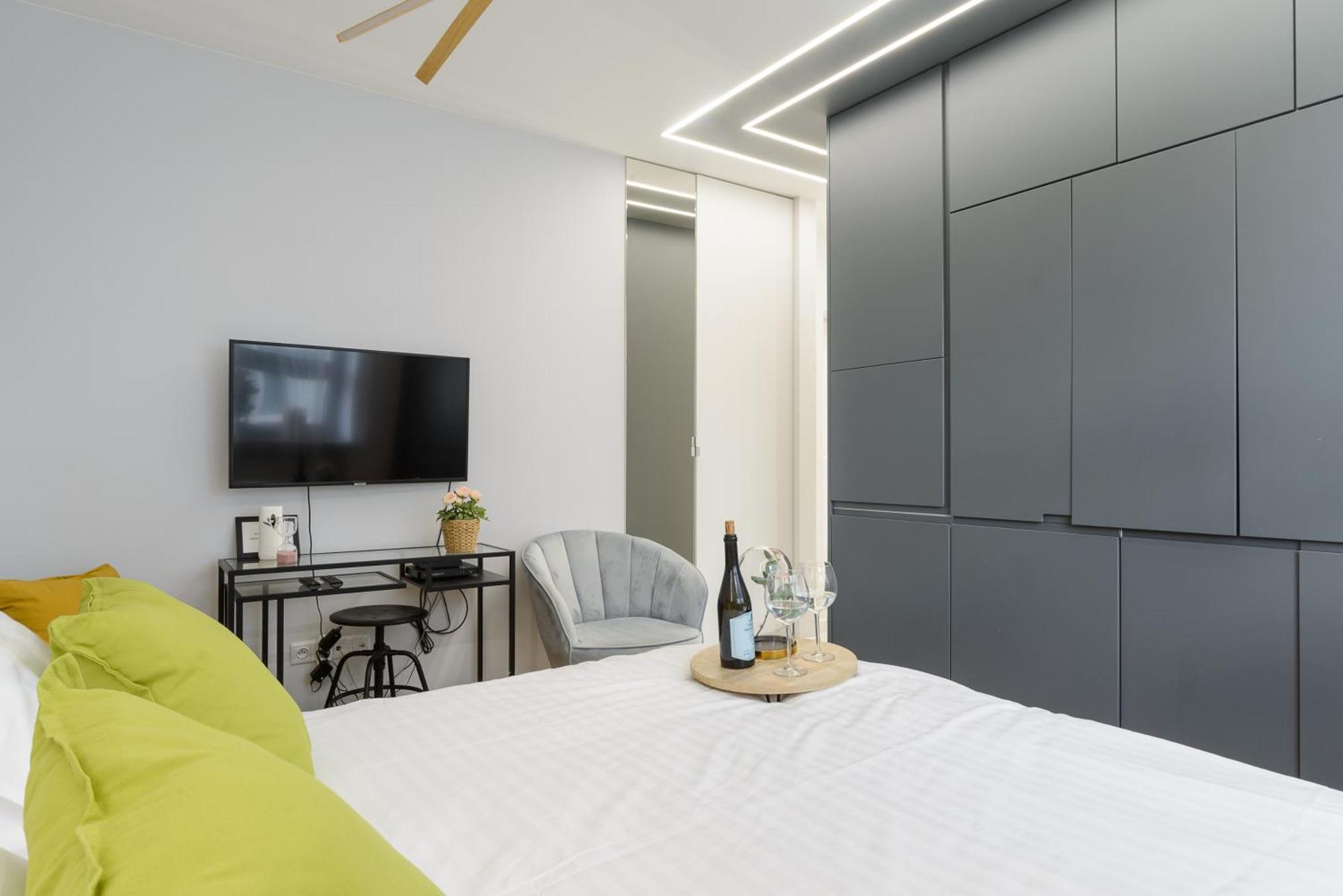 Lumina Design With Beautiful View * Warsaw