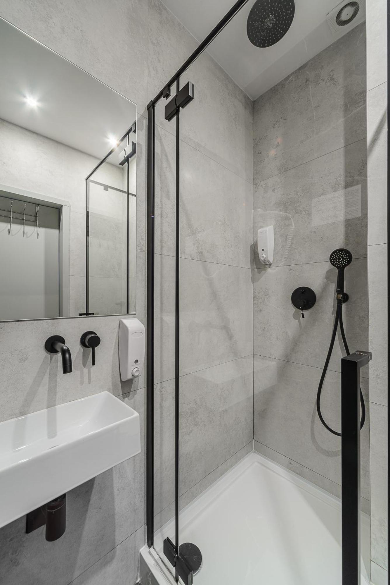 Apartment Lumina Design With Beautiful View Warsaw