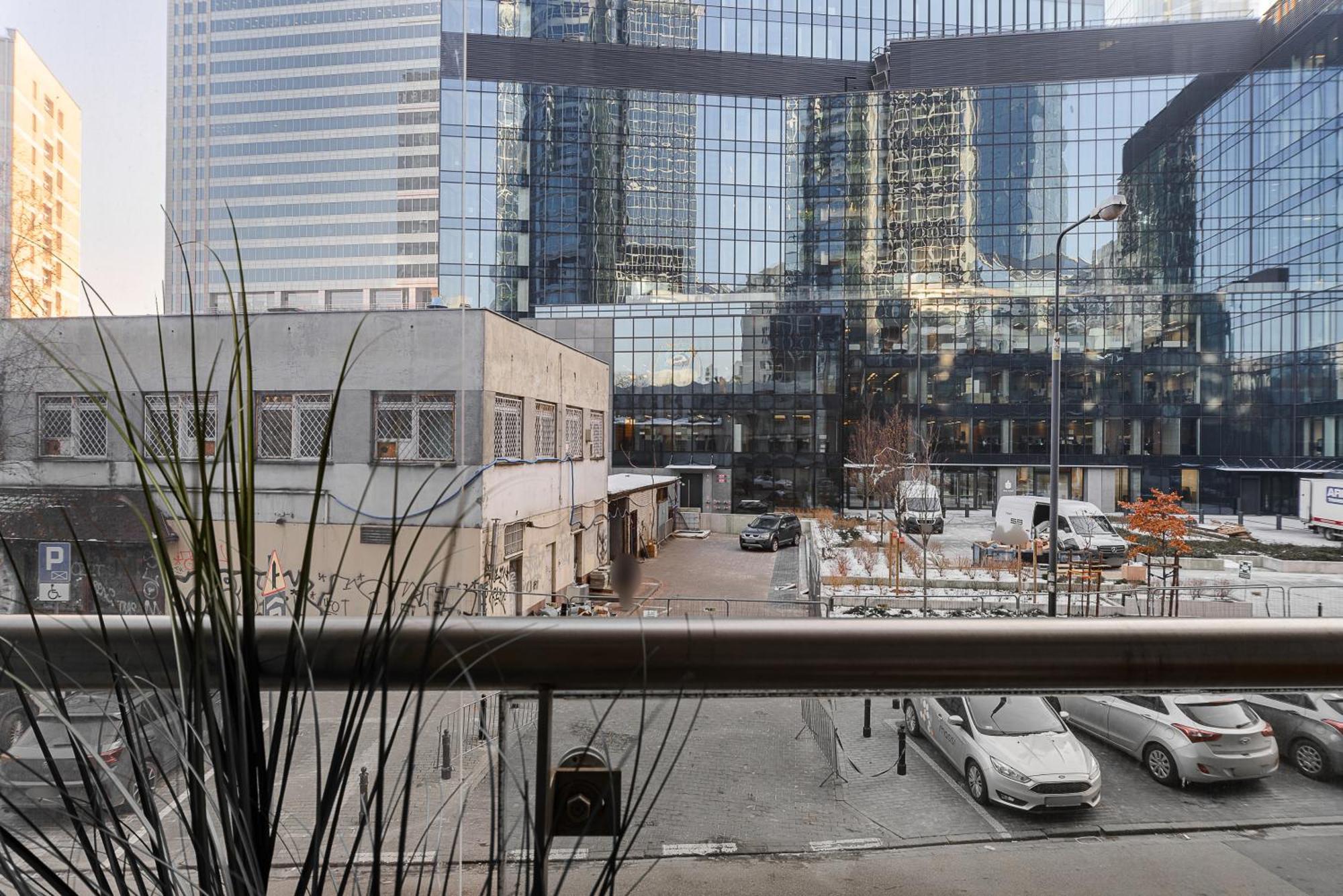 Lumina Design With Beautiful View Warsaw