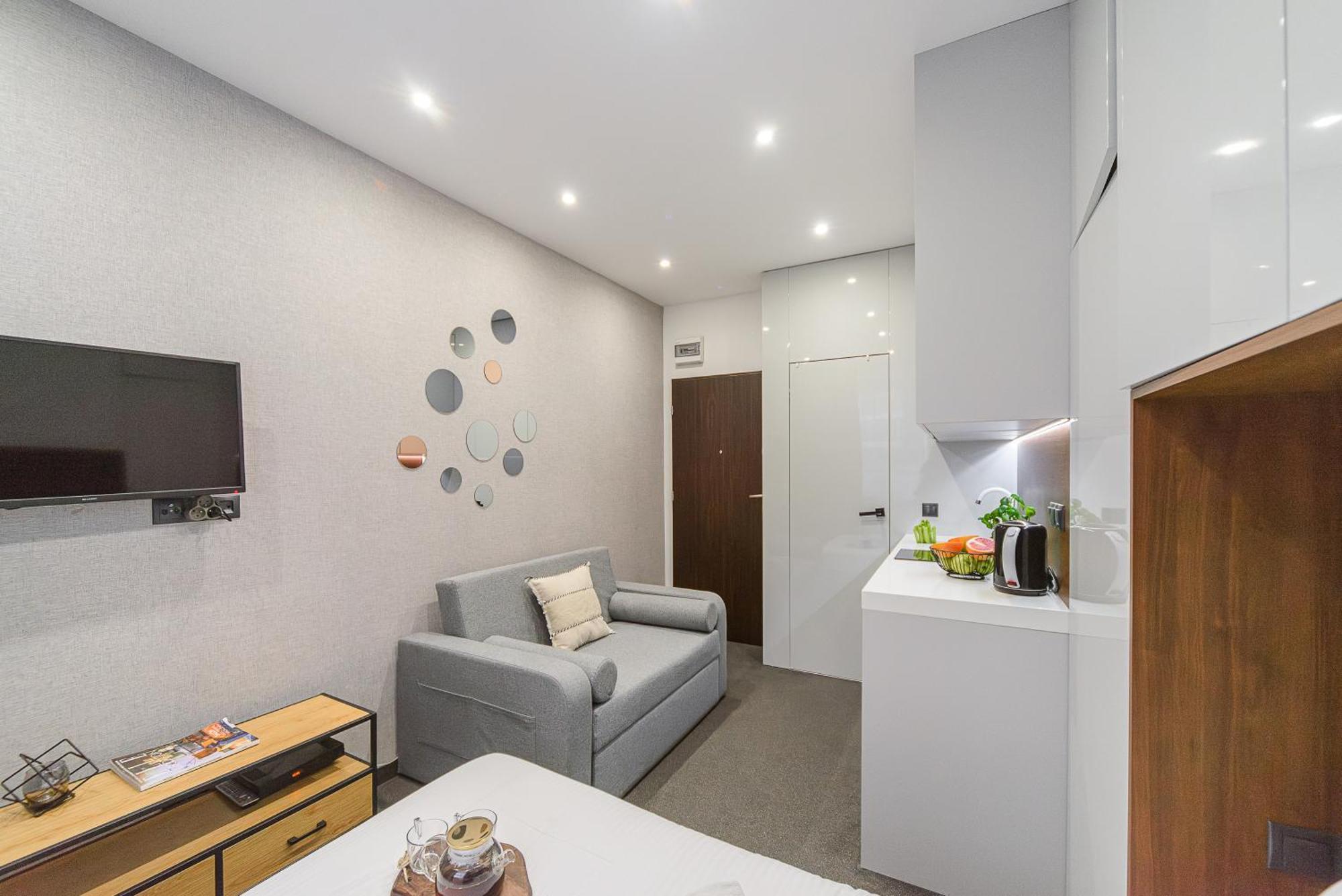 Lumina Design With Beautiful View Apartment Warsaw